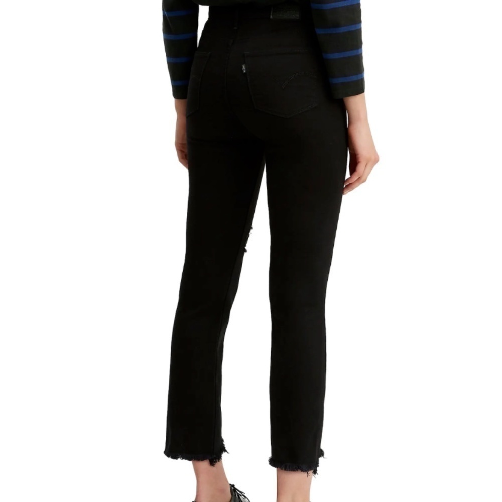 Levis 724 High Rise Straight cropped black jeans 26 - Picture 2 of 14